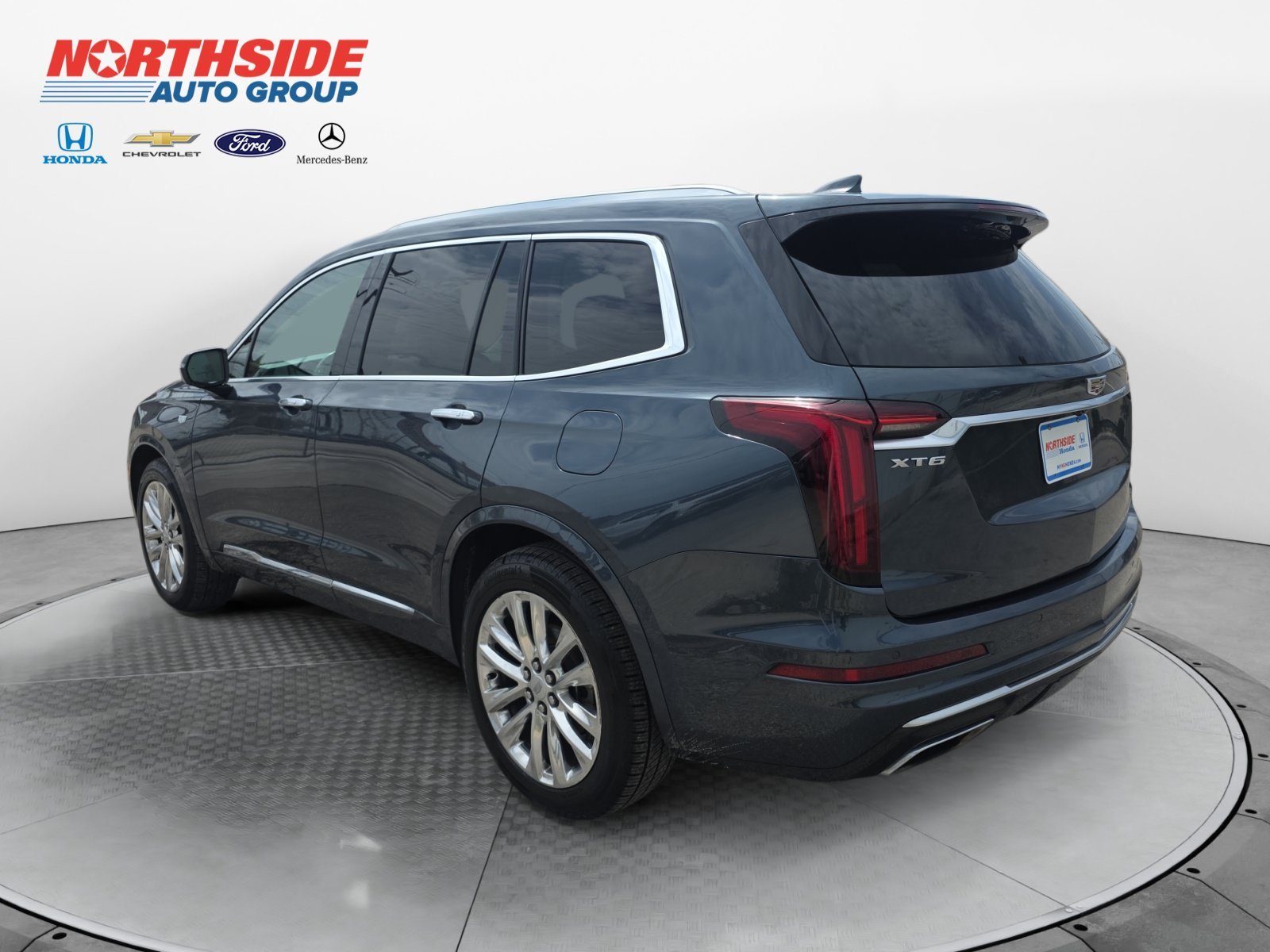 Used 2020 Shadow Metallic Cadillac FWD Premium Luxury image 5