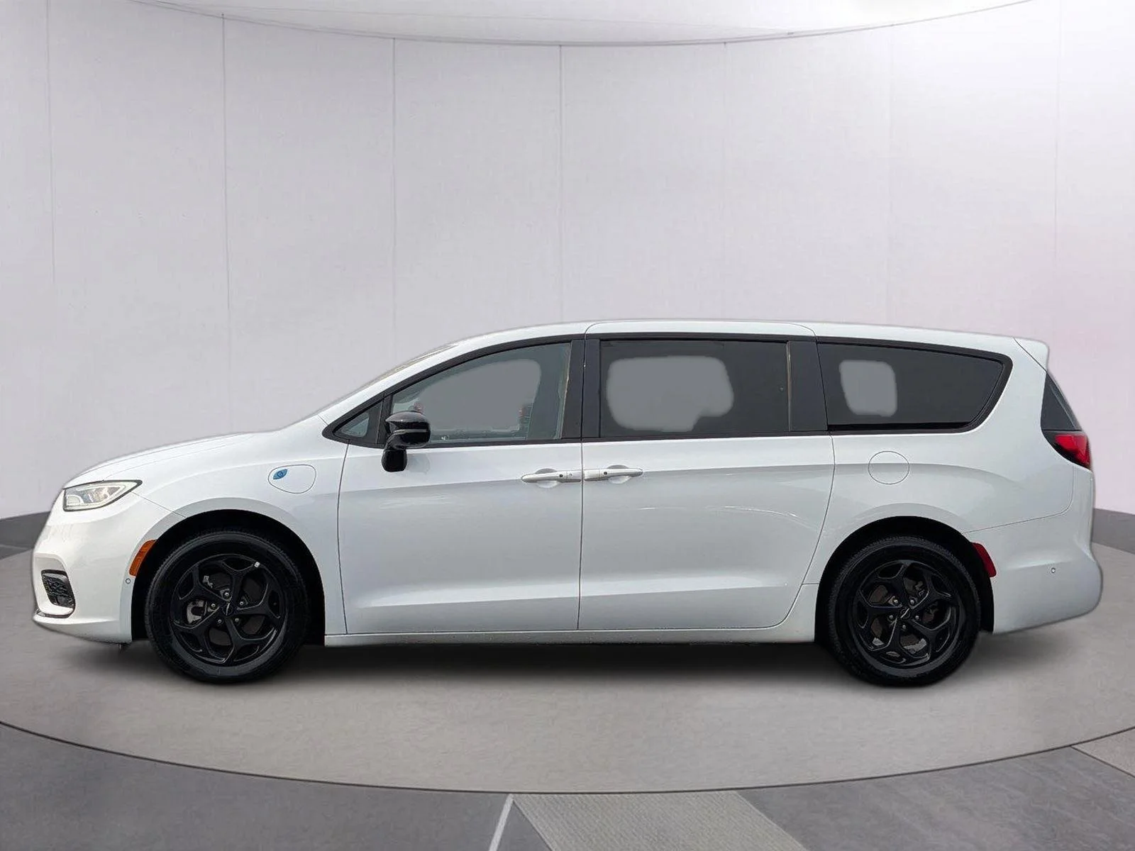 Used 2024 Bright White Clearcoat Chrysler Hybrid S Appearance Pkg image 2