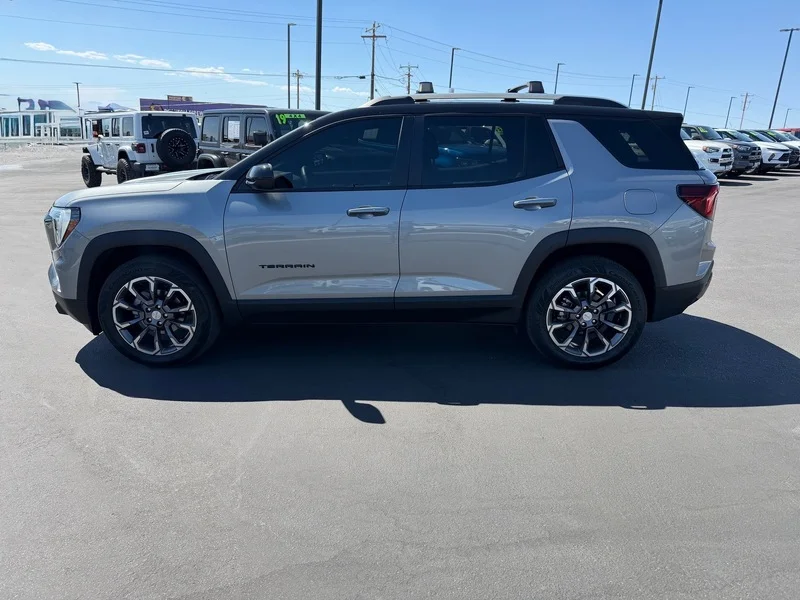 Used 2026 Sterling Metallic GMC Elevation image 6