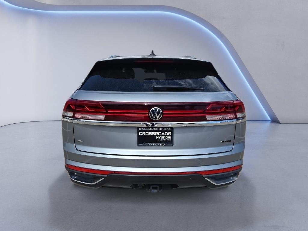 Used 2024 Silver Mist Metallic Volkswagen 2.0T SE w/Technology image 4
