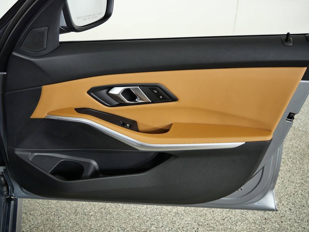 Used 2026 Skyscraper Grey Metallic BMW 330i xDrive image 20