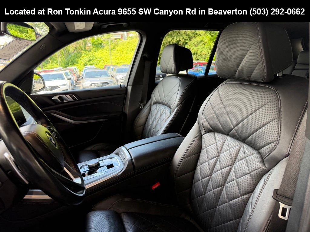 Used 2024 Alpine White BMW xDrive40i image 15
