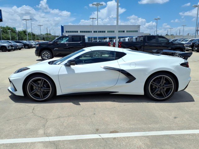 2025 Chevrolet Corvette 2LT - Photo 8