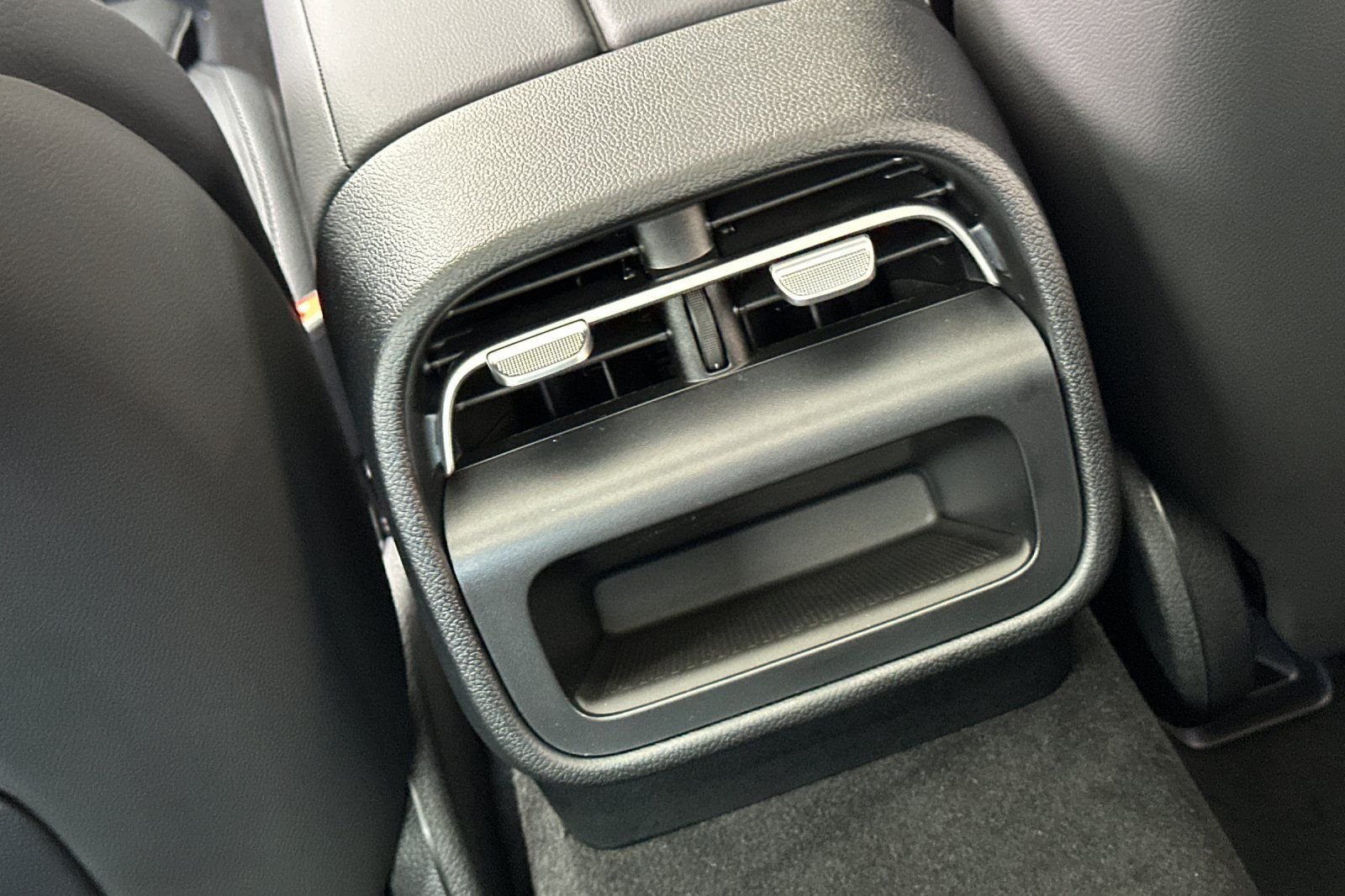 2026 Mercedes-Benz E-Class E350 - Photo 26