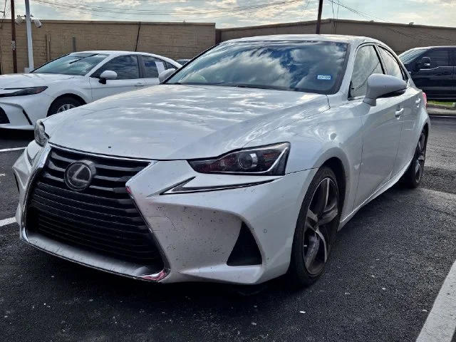 Used 2018 Eminent White Pearl Lexus 300 image 2