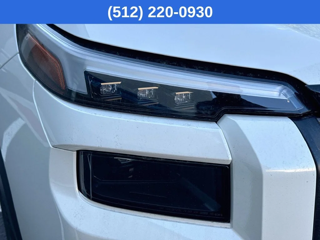 New 2026 White Subaru Touring XT image 39
