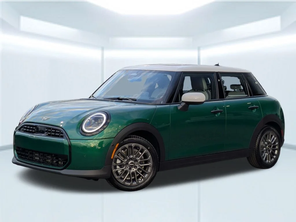 2026 MINI Hardtop's photo
