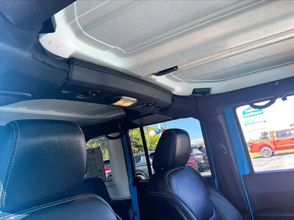 Used 2017 Blue Jeep Unlimited Sahara image 23
