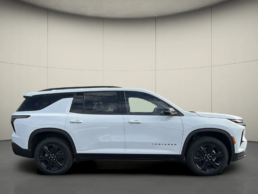 New 2027 Summit White Chevrolet LT image 8