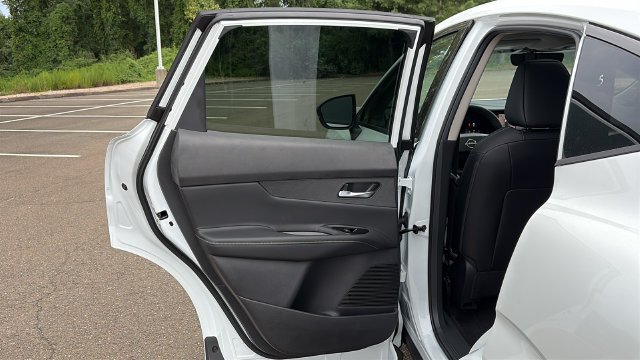 New 2027 White Nissan Dark Amour image 22