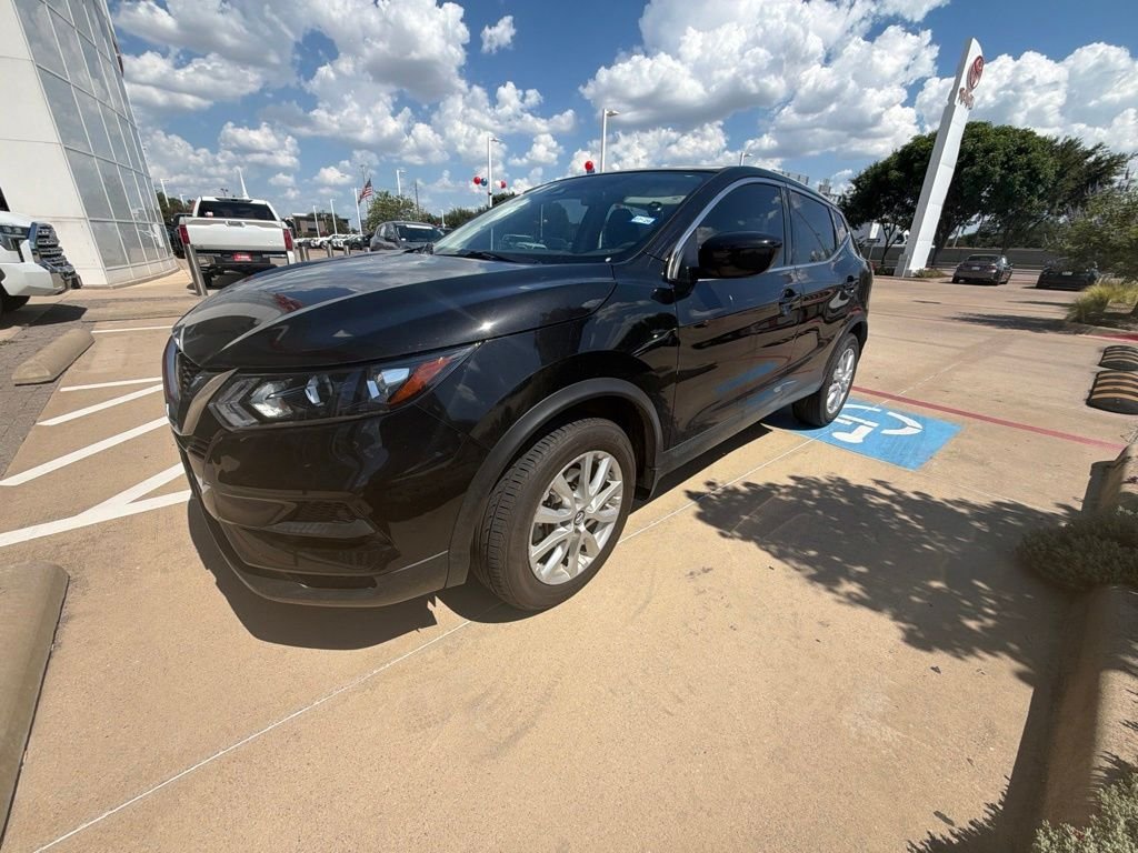 Used 2022 Black Nissan S image 1