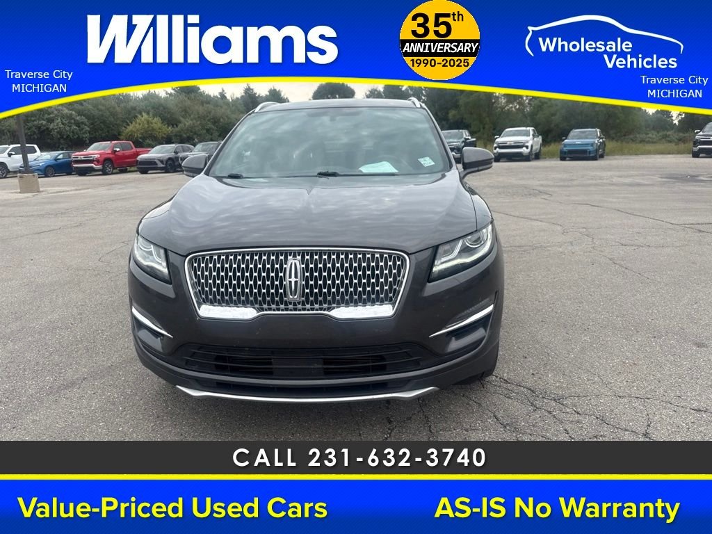 Used 2019  Lincoln Select image 7