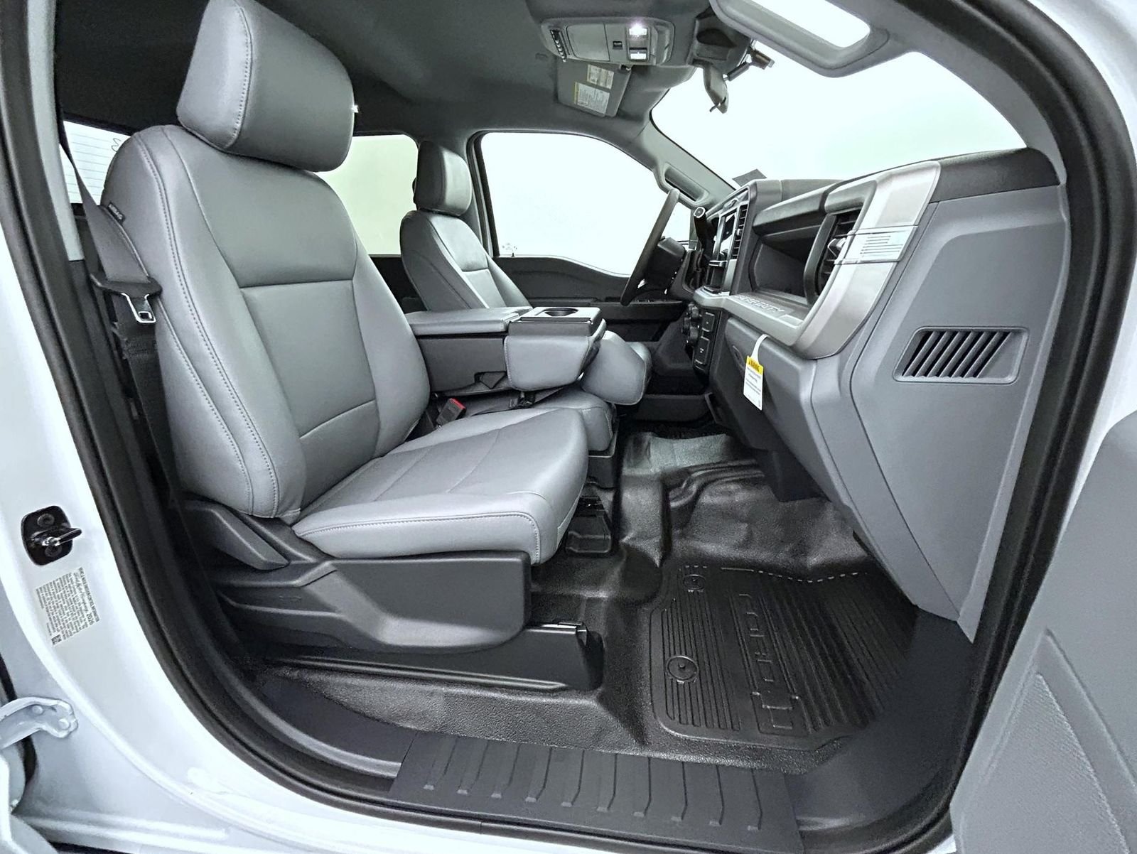 New 2026 White Ford XL image 15