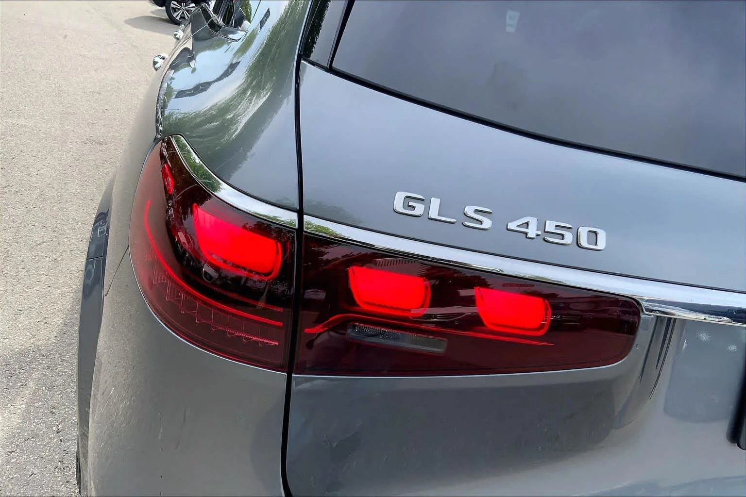 Certified Used 2024 Selenite Grey Metallic Mercedes-Benz GLS 450 image 27