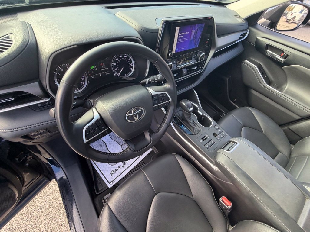 Used 2023 Black Toyota XLE image 13