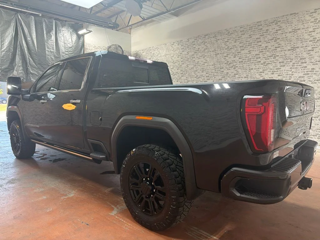 Used 2023 Onyx Black GMC Denali image 5