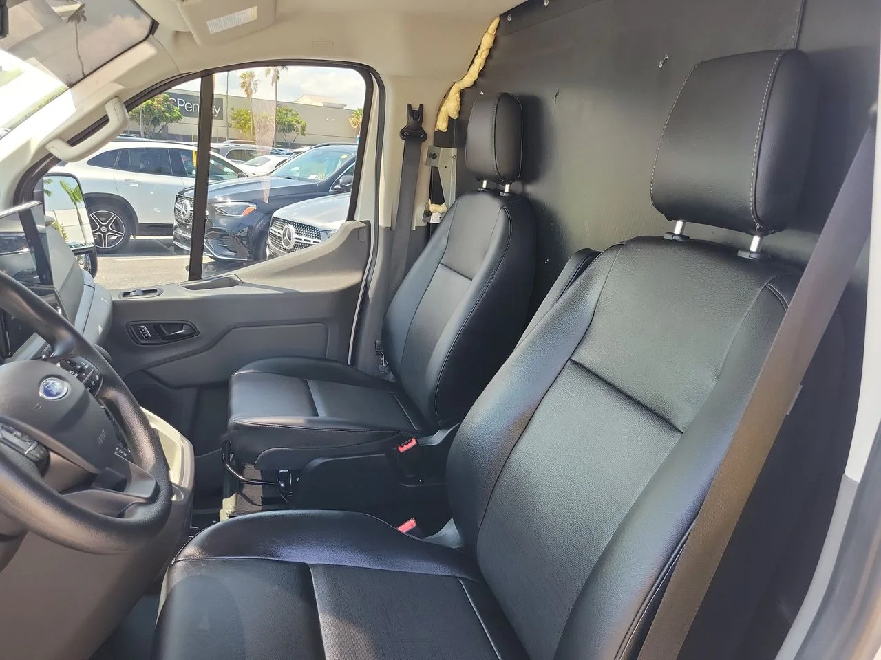 Used 2025 White Ford Base image 19