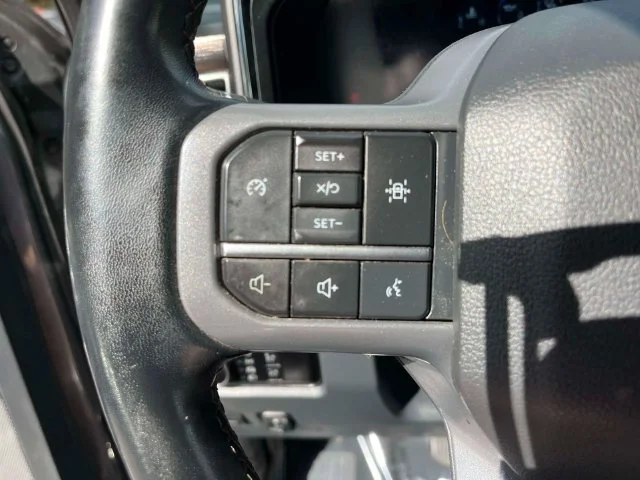 Used 2023 Gray Metallic Ford Lariat image 34