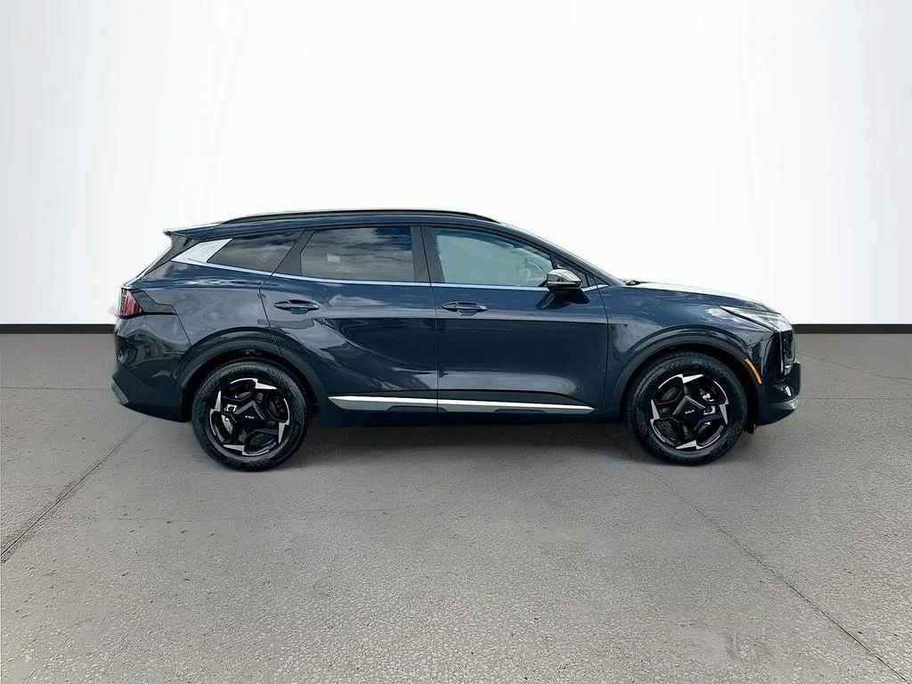 2026 Kia Sportage EX - Photo 8