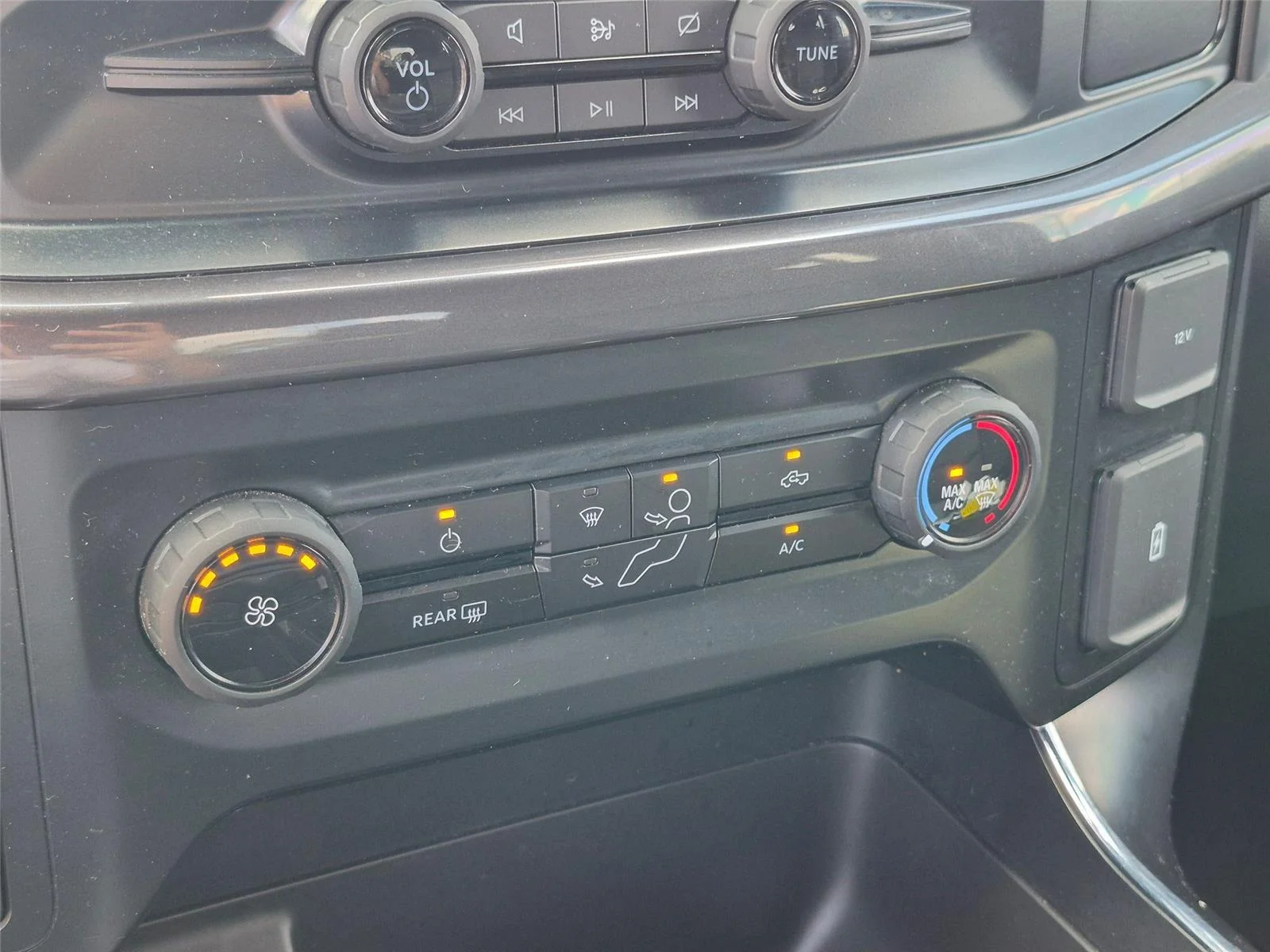 Used 2023 Carbonized Gray Metallic Ford XL image 21