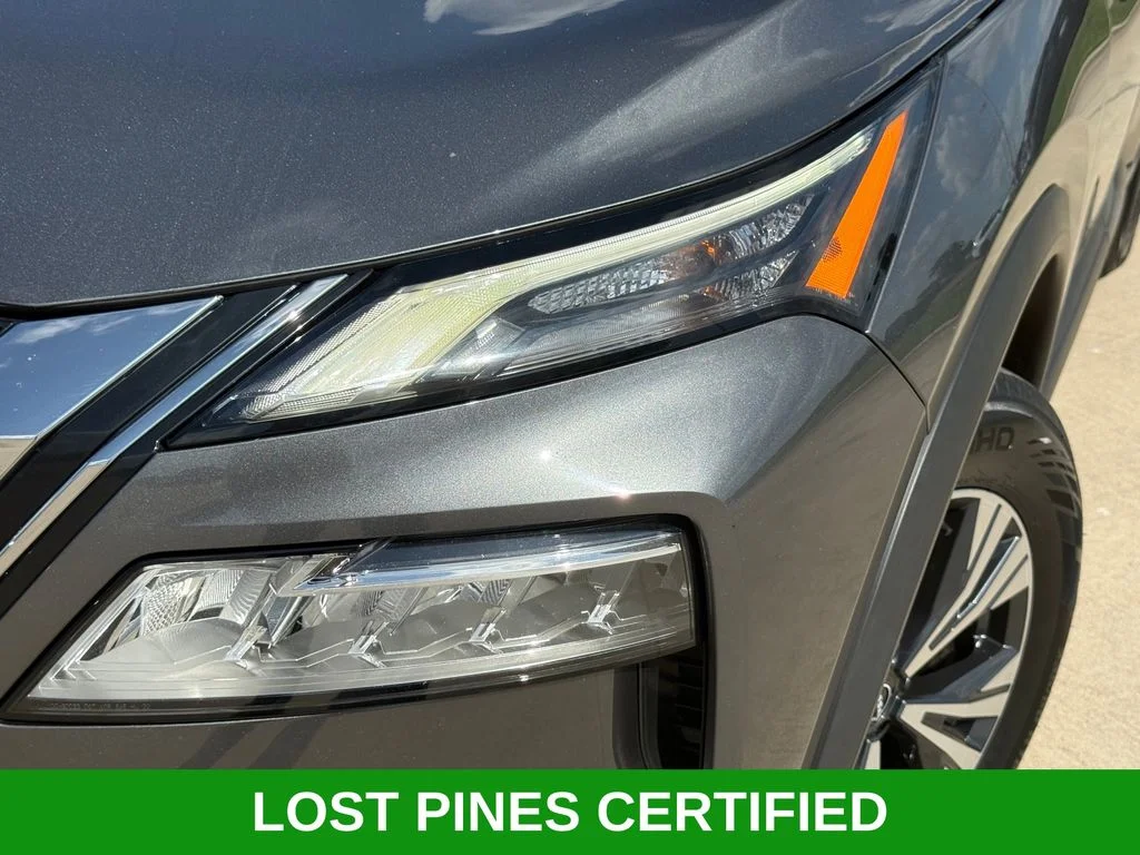 Used 2023 Gray Nissan SV image 2