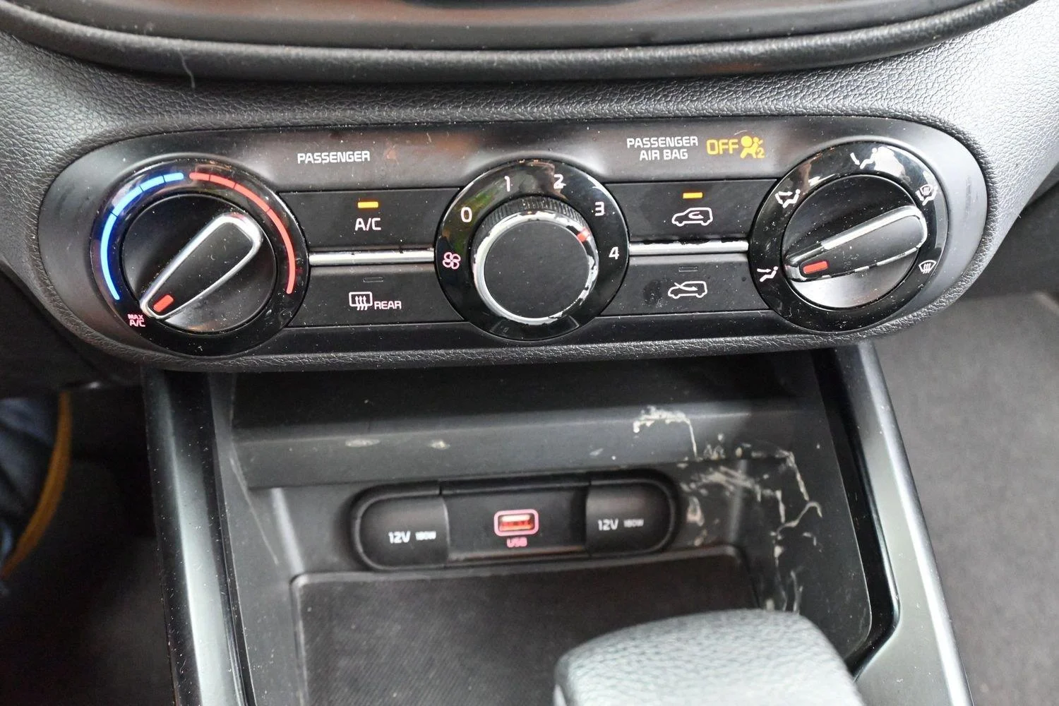 Used 2020 Sparkling Silver Kia S image 21