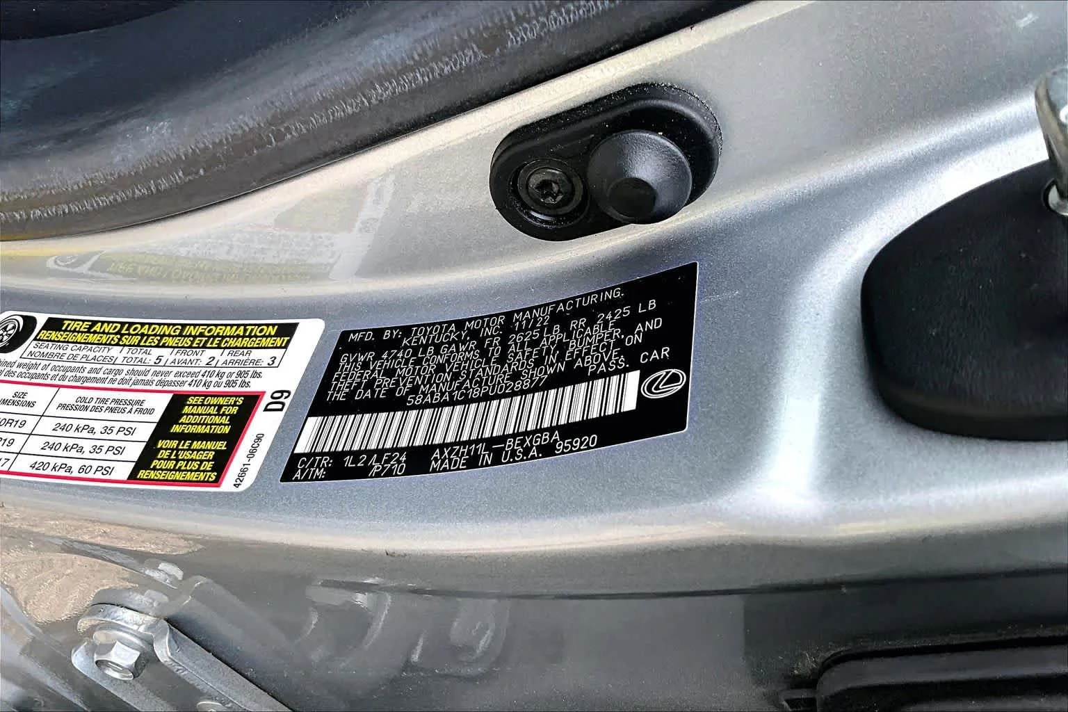 Used 2023 Iridium Lexus F SPORT Handling image 35