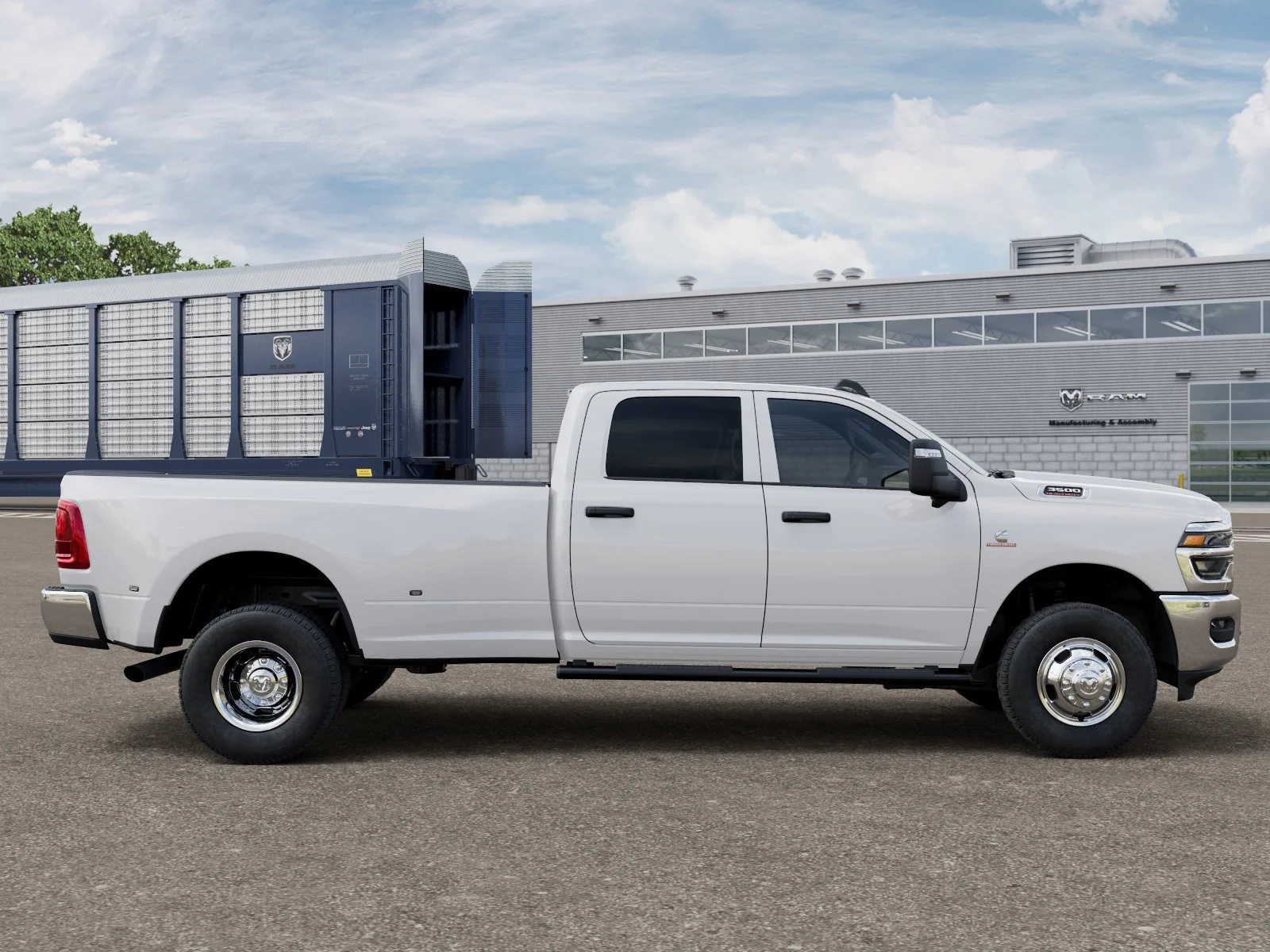 New 2027 Bright White Clear-Coat Exterior Paint RAM Tradesman image 12