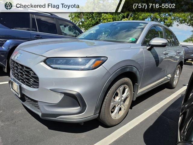 Used 2023 Lunar Silver Metallic Honda LX image 1