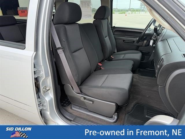 Used 2013 SILVER ICE METALLIC Chevrolet LT image 5