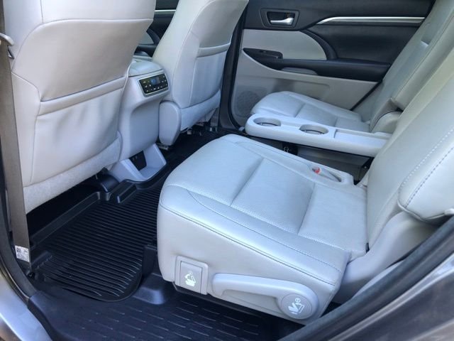 Used 2017 Predawn Gray Mica Toyota Limited Platinum image 20