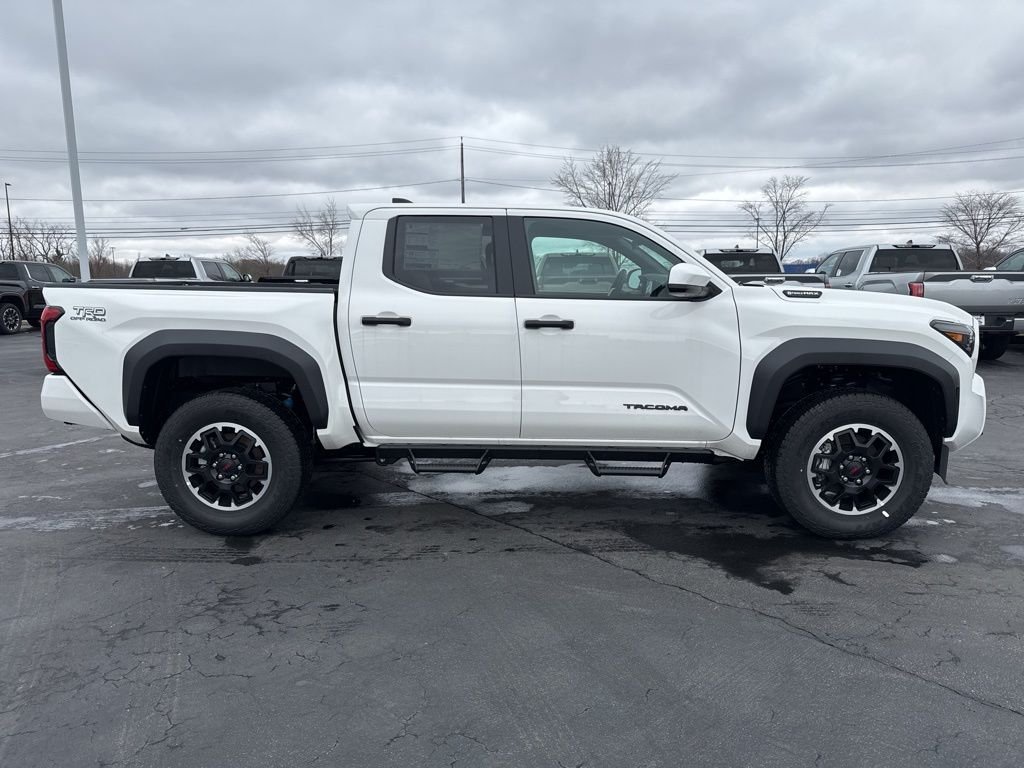 2025 Toyota Tacoma TRD Off Road - Photo 8