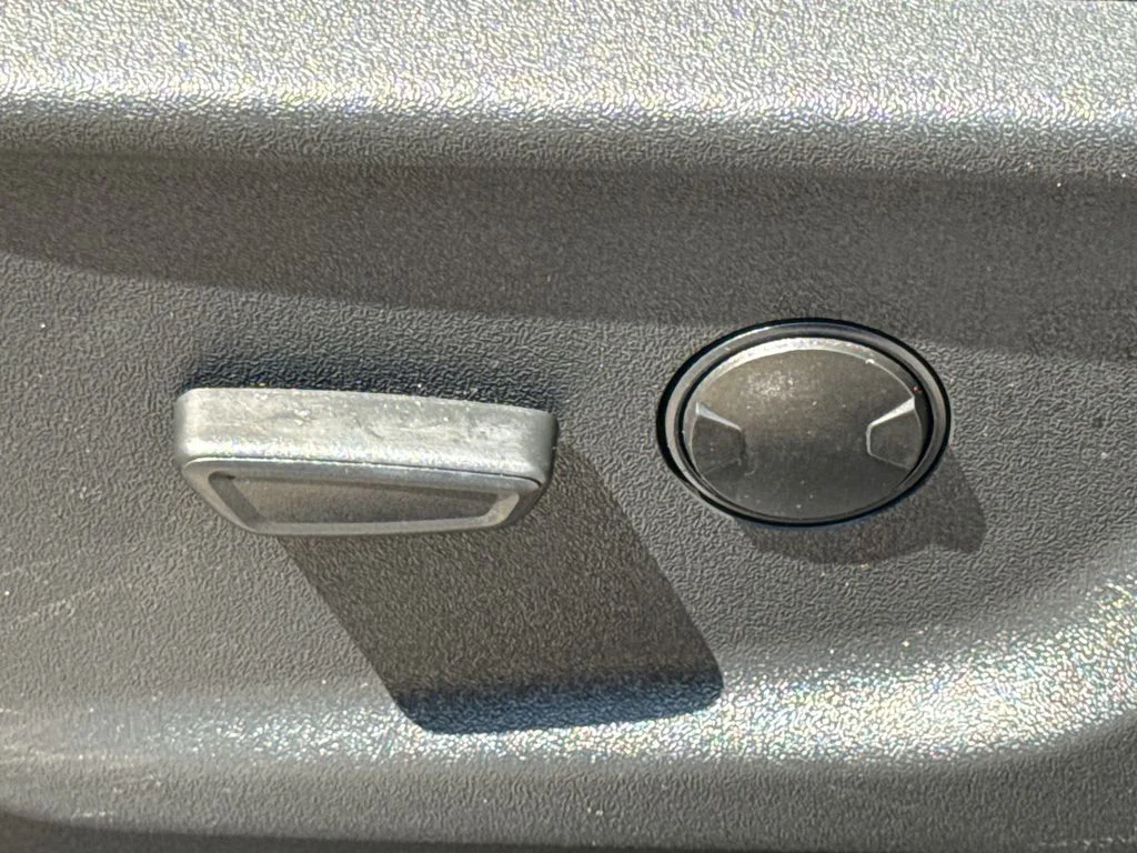 Used 2022 White Ford XLT image 21