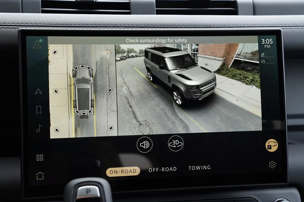 New 2026 Fuji White Land Rover X-Dynamic SE image 30