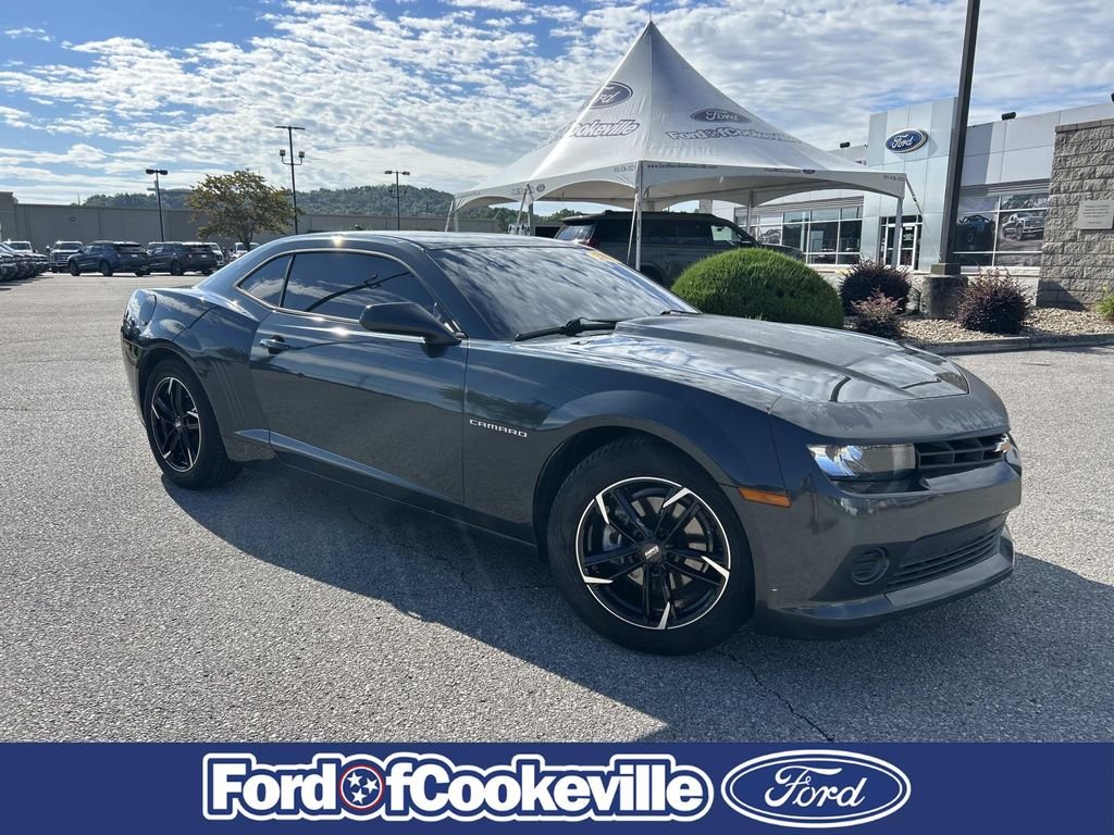 Used 2015 Ashen Gray Metallic Chevrolet 2LS image 2