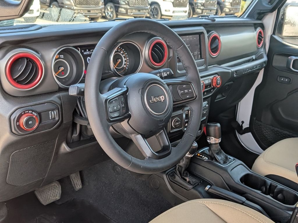 Used 2023 White Jeep Sport S image 33