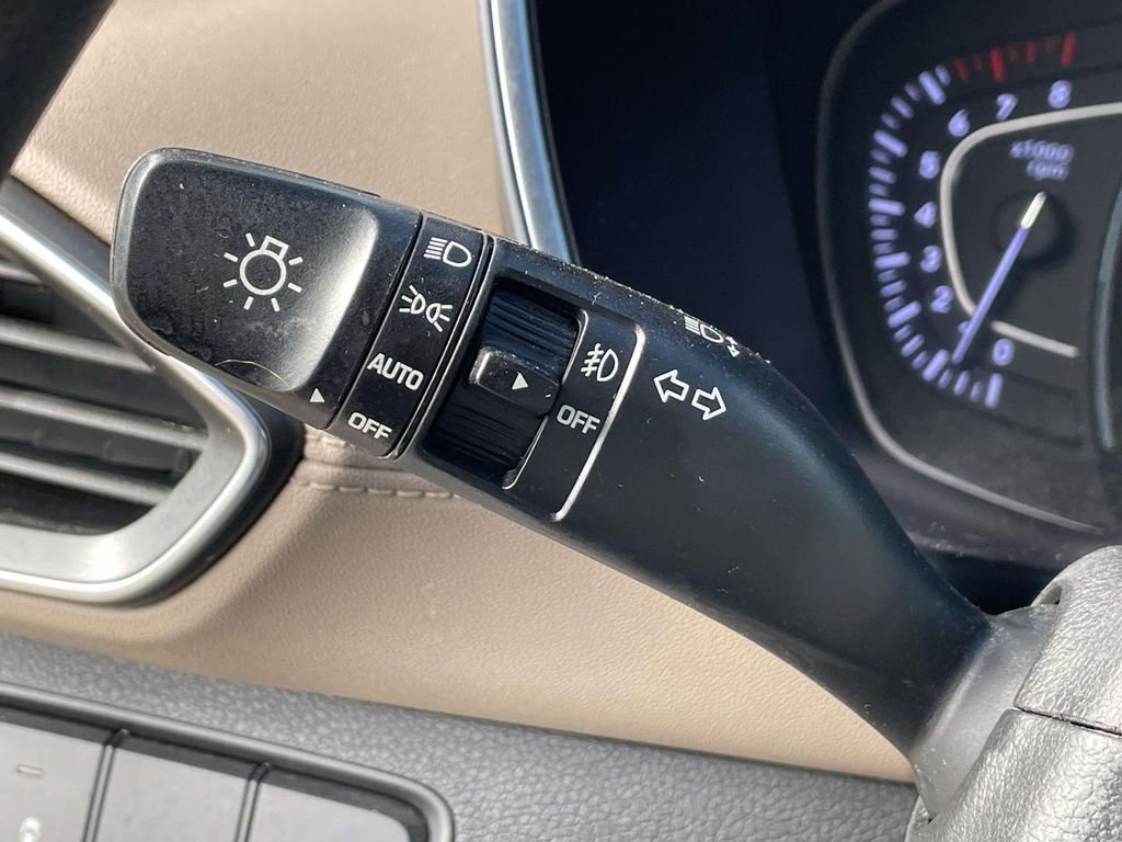 2020 Hyundai Santa Fe SEL - Photo 21