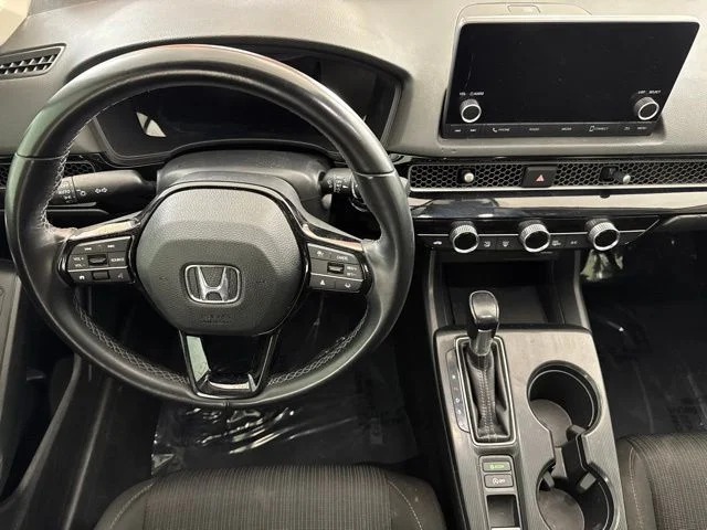 Certified Used 2022 Red Honda EX image 29