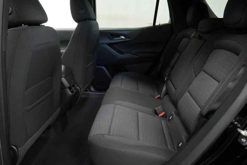 New 2027 Mosaic Black Metallic Chevrolet LT image 11