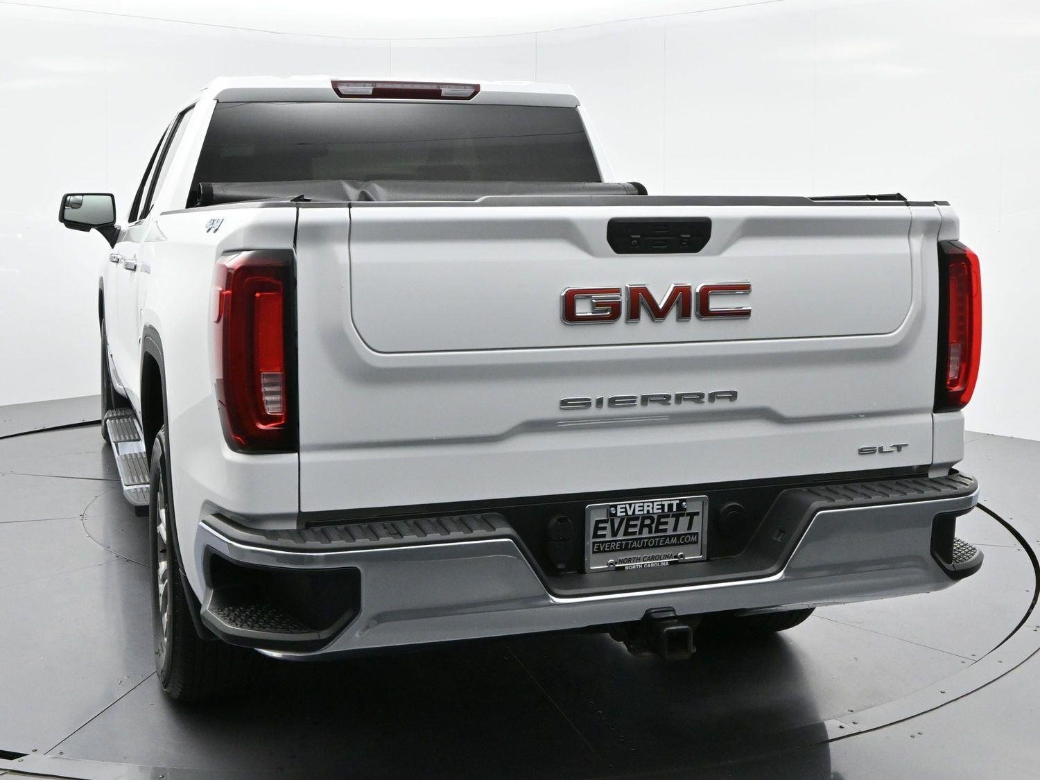 Used 2022 Summit White GMC SLT image 6