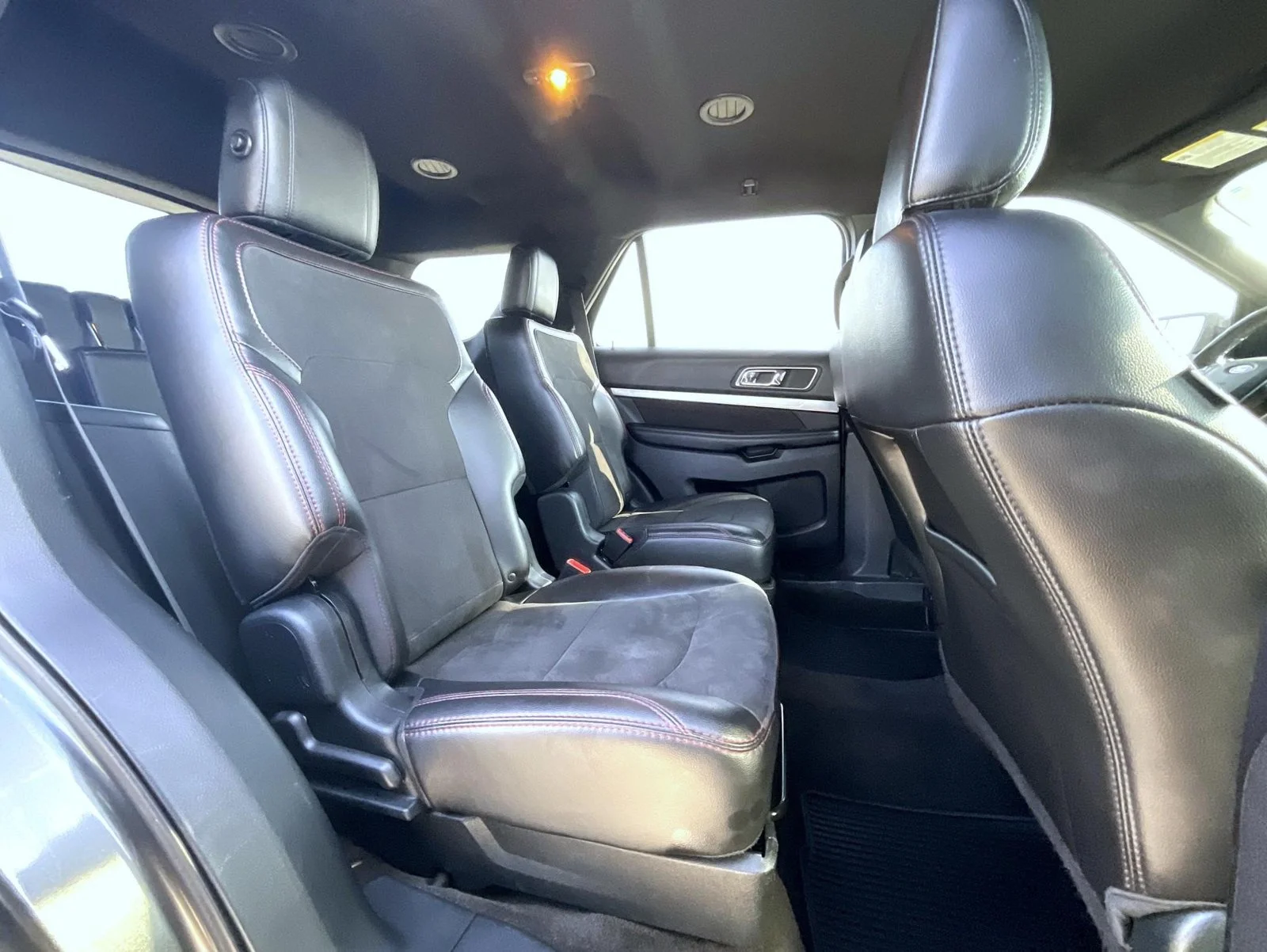 Used 2018 Gray Ford XLT image 22