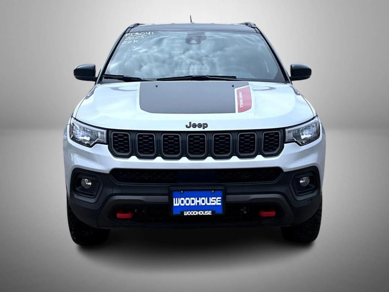 Used 2025 Silver Jeep Trailhawk image 2