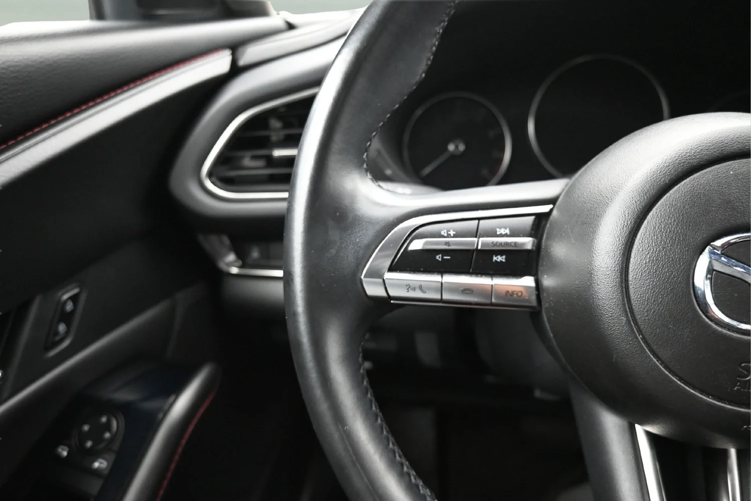 Used 2023 Gray Mazda 2.5 S Carbon Edition image 13