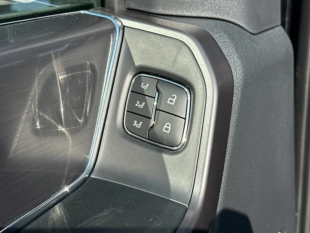 New 2026 Agate Black Metallic Ford Lariat® image 17