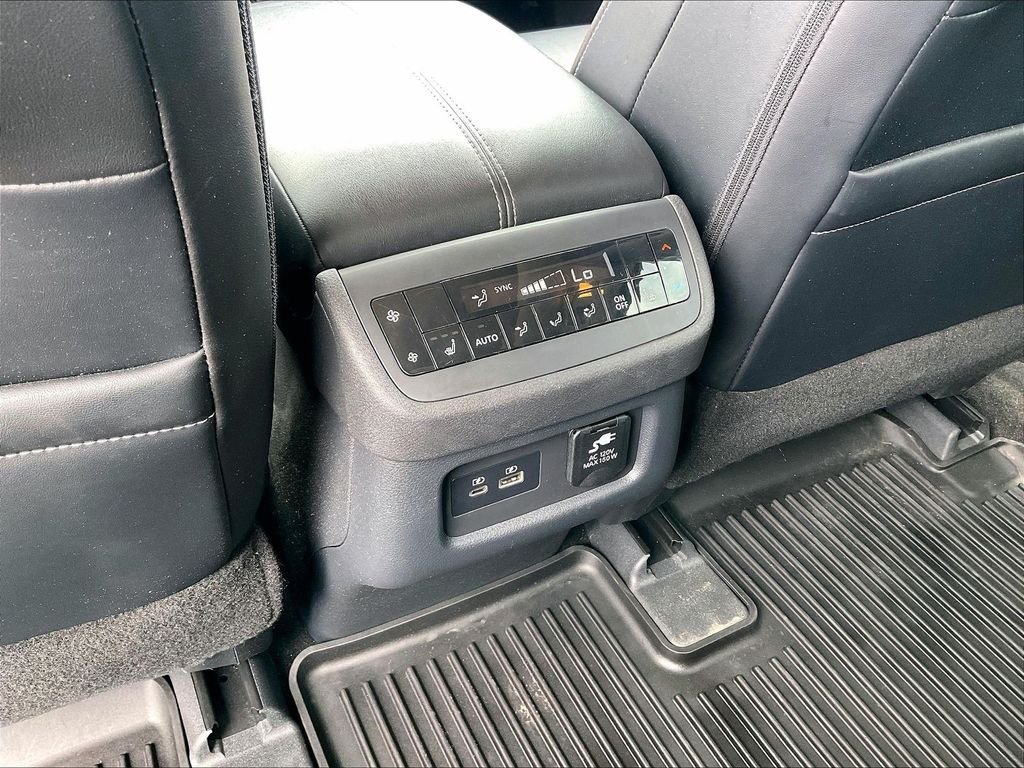 Used 2023 Pearl White Tricoat Nissan Platinum image 28