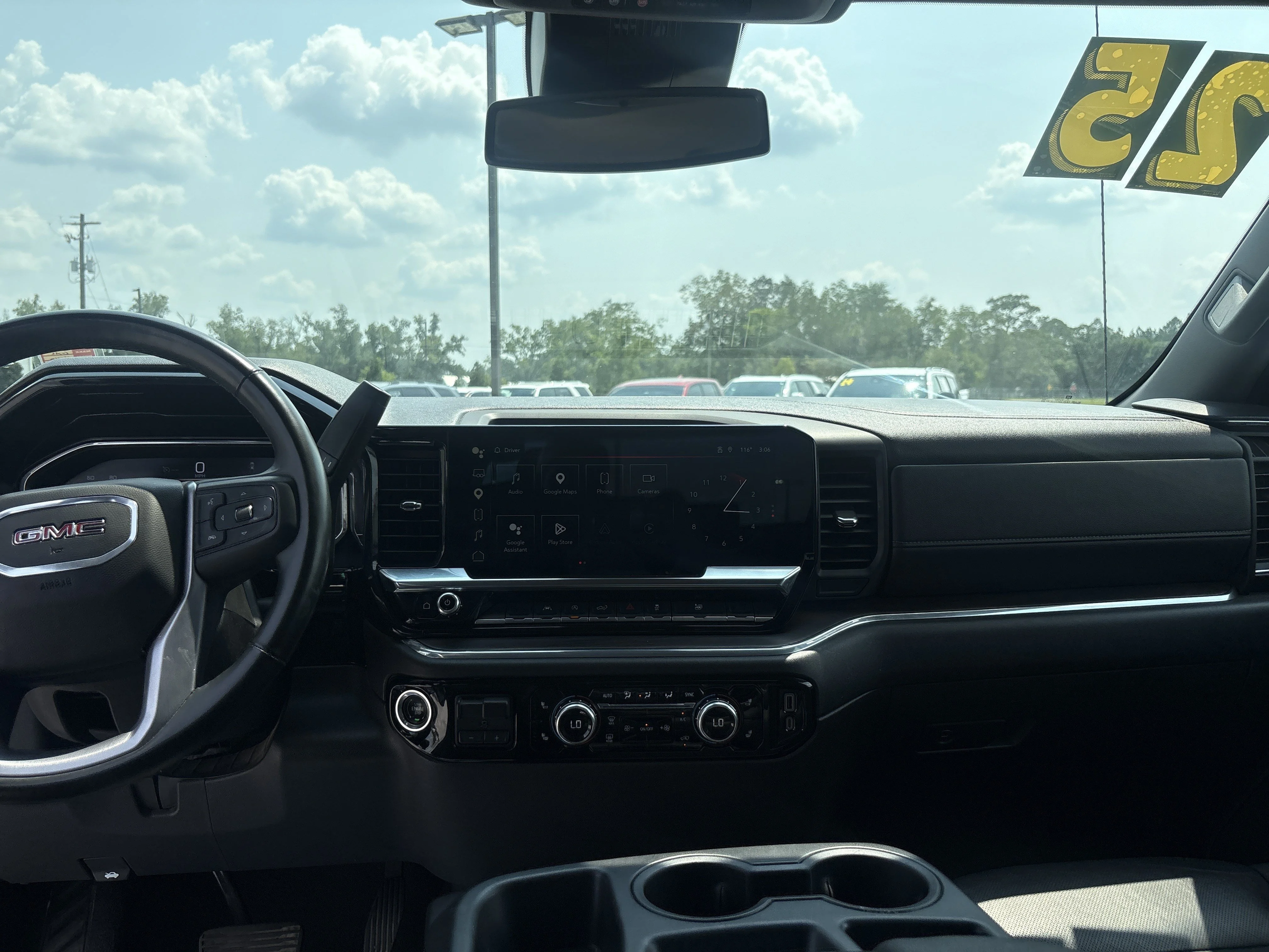Used 2025 Summit White GMC SLT image 12