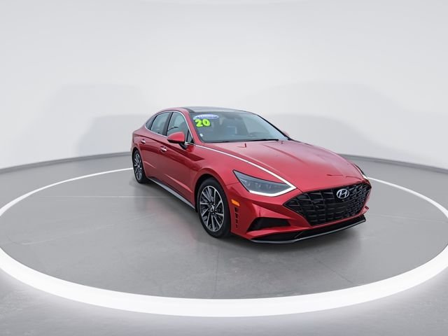 Used 2020 Red Hyundai Limited image 2