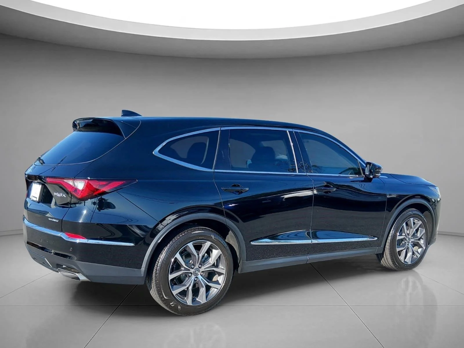 Used 2024 Majestic Black Pearl Acura SH-AWD w/Tech image 5