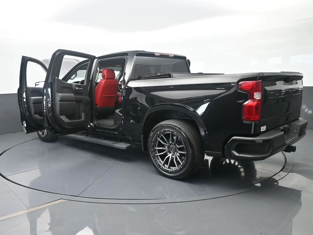 Used 2022 Black Chevrolet Custom image 74