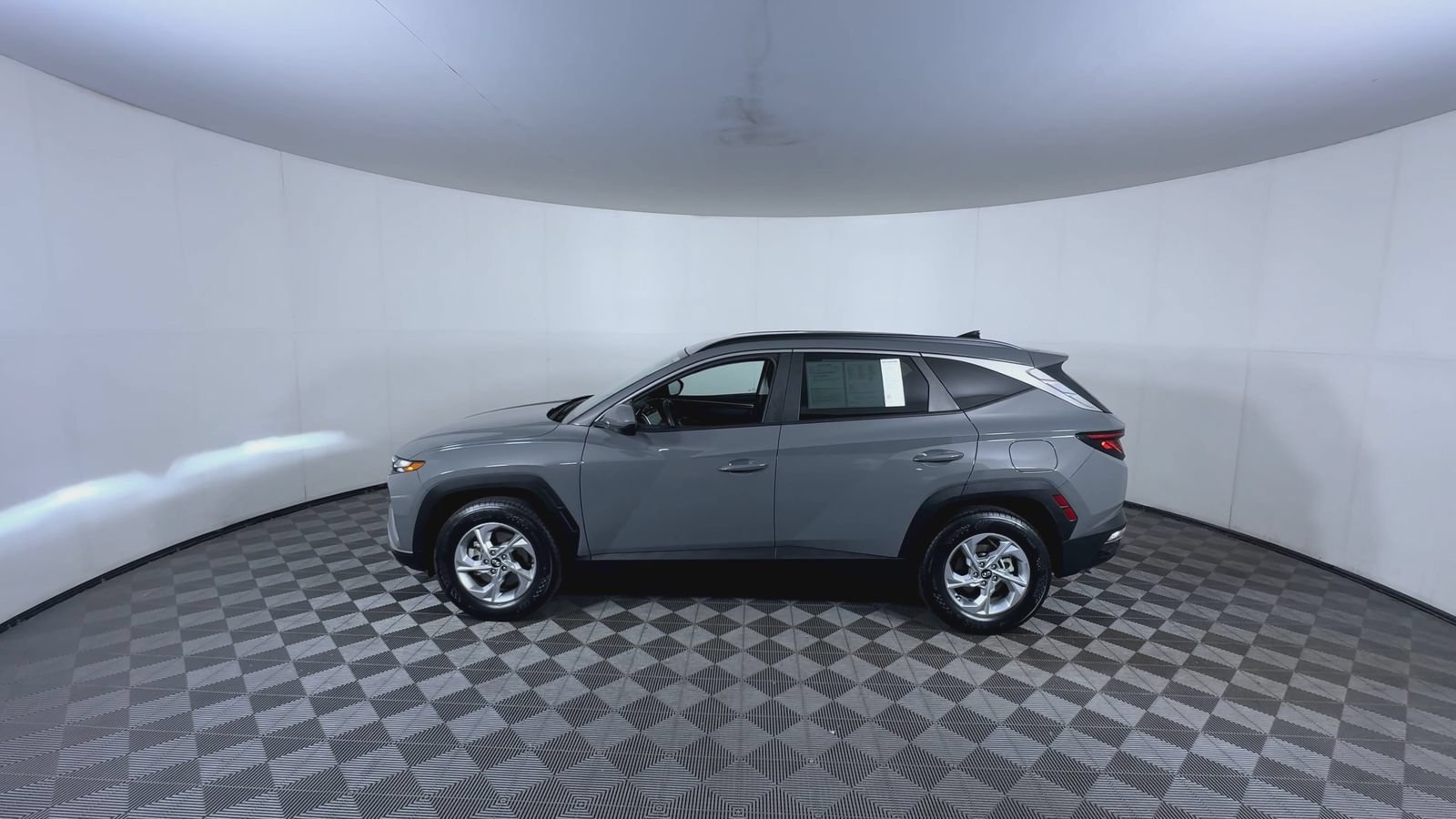 Certified Used 2024 Hampton Gray Hyundai SEL image 5